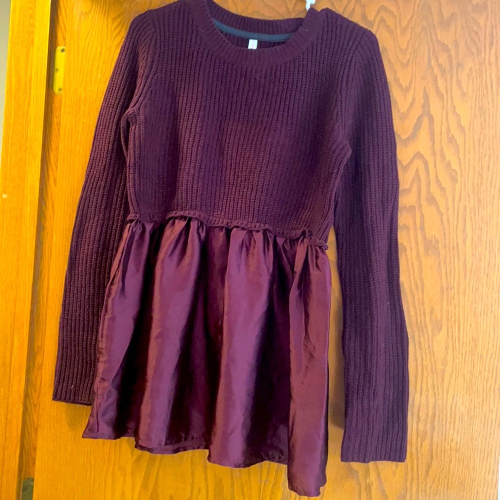Women’s burgundy tunic